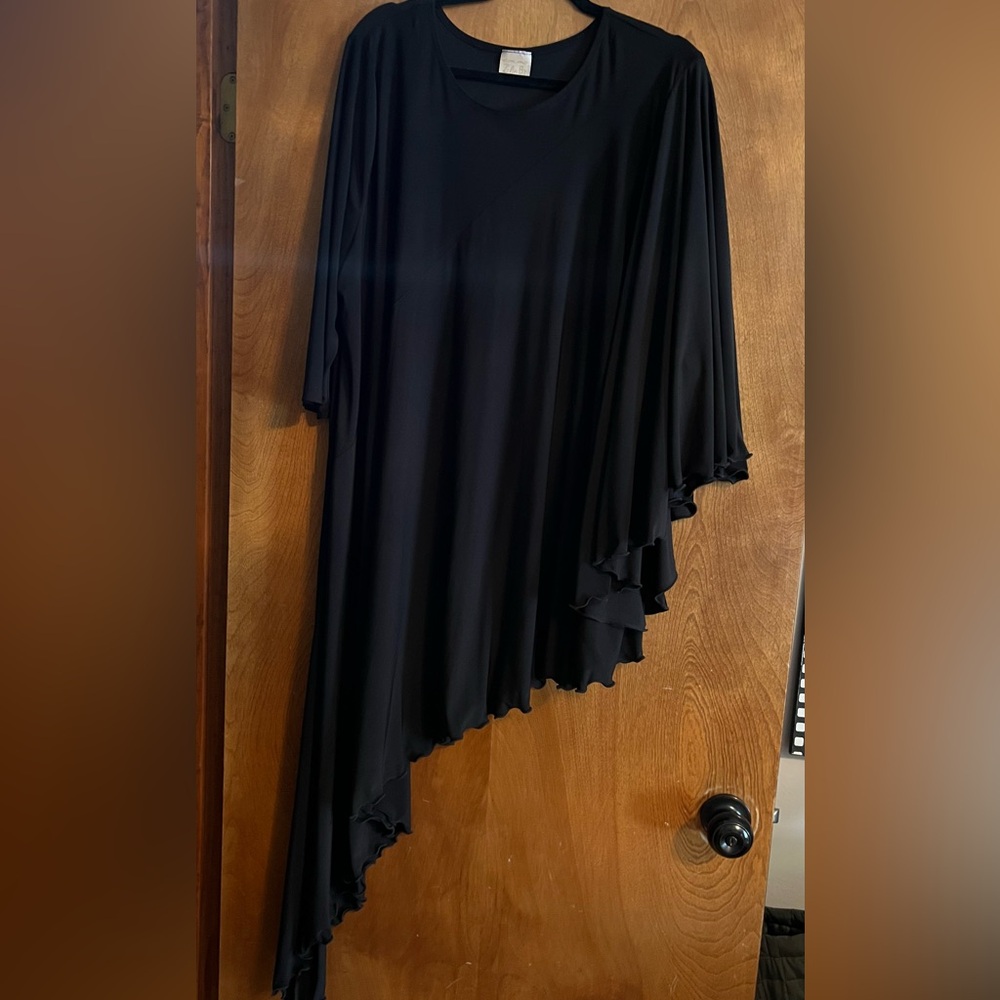 Stylish Black Asymmetrical Women's Top